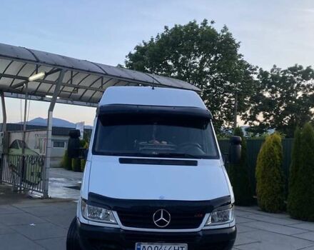 Белый Мерседес Sprinter, объемом двигателя 2.15 л и пробегом 200 тыс. км за 8000 $, фото 2 на Automoto.ua
