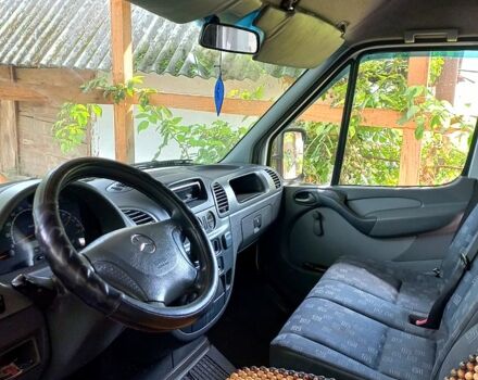 Белый Мерседес Sprinter, объемом двигателя 2.1 л и пробегом 370 тыс. км за 9200 $, фото 3 на Automoto.ua