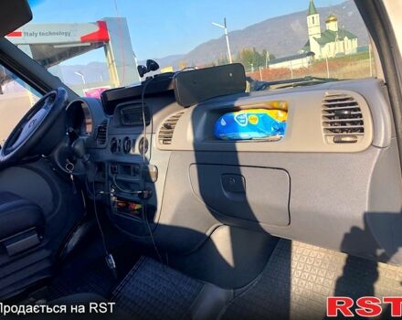 Белый Мерседес Sprinter, объемом двигателя 2.1 л и пробегом 350 тыс. км за 7800 $, фото 8 на Automoto.ua
