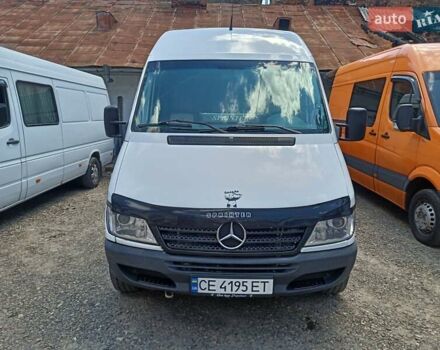 Белый Мерседес Sprinter, объемом двигателя 2.7 л и пробегом 890 тыс. км за 11111 $, фото 4 на Automoto.ua