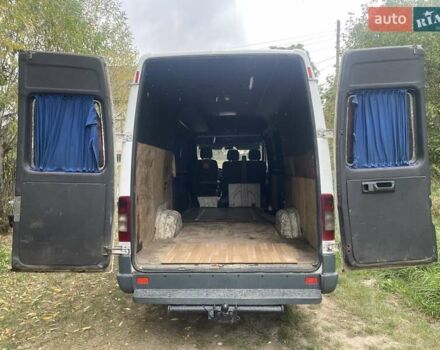 Белый Мерседес Sprinter, объемом двигателя 2.15 л и пробегом 779 тыс. км за 9400 $, фото 9 на Automoto.ua