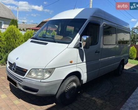Белый Мерседес Sprinter, объемом двигателя 2.15 л и пробегом 50 тыс. км за 9500 $, фото 44 на Automoto.ua