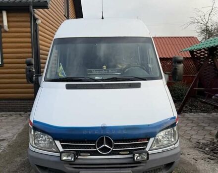 Белый Мерседес Sprinter, объемом двигателя 2.2 л и пробегом 445 тыс. км за 10800 $, фото 1 на Automoto.ua