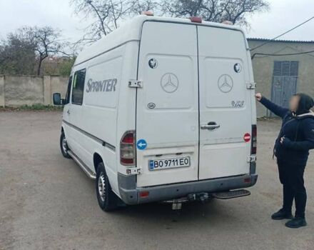 Белый Мерседес Sprinter, объемом двигателя 2.15 л и пробегом 435 тыс. км за 7200 $, фото 3 на Automoto.ua