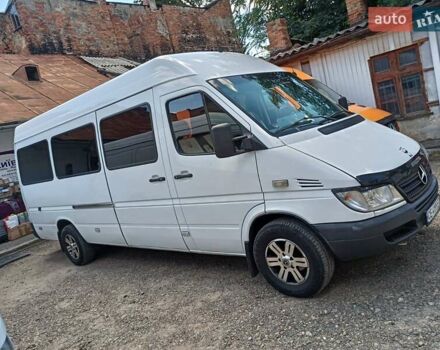 Белый Мерседес Sprinter, объемом двигателя 2.7 л и пробегом 890 тыс. км за 11850 $, фото 3 на Automoto.ua