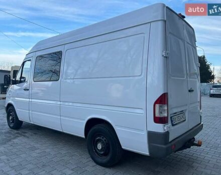 Белый Мерседес Sprinter, объемом двигателя 2.1 л и пробегом 320 тыс. км за 8600 $, фото 2 на Automoto.ua