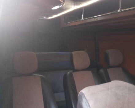 Белый Мерседес Sprinter, объемом двигателя 2.69 л и пробегом 350 тыс. км за 10350 $, фото 9 на Automoto.ua