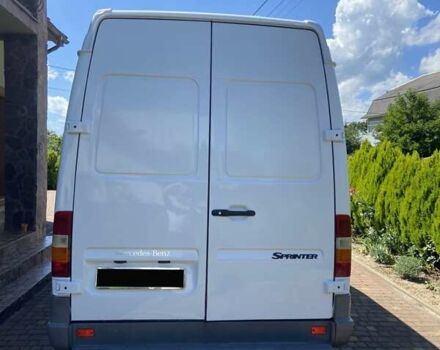Белый Мерседес Sprinter, объемом двигателя 2.15 л и пробегом 50 тыс. км за 9500 $, фото 71 на Automoto.ua