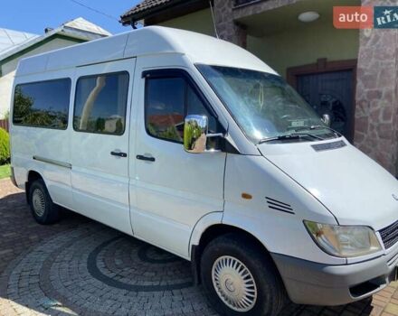 Белый Мерседес Sprinter, объемом двигателя 2.15 л и пробегом 50 тыс. км за 9500 $, фото 34 на Automoto.ua