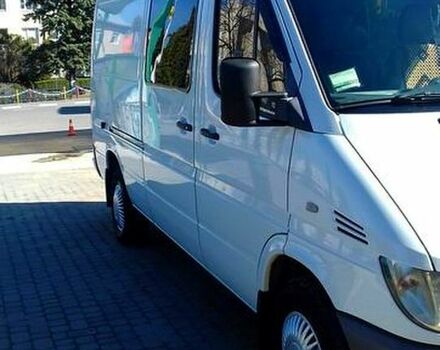 Белый Мерседес Sprinter, объемом двигателя 2.1 л и пробегом 370 тыс. км за 9200 $, фото 2 на Automoto.ua