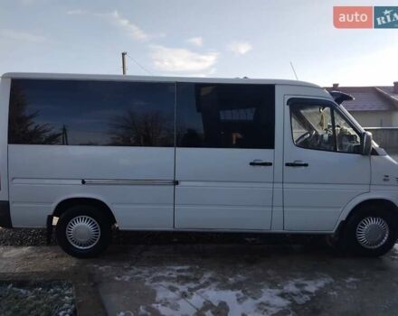 Белый Мерседес Sprinter, объемом двигателя 2.69 л и пробегом 410 тыс. км за 10100 $, фото 2 на Automoto.ua