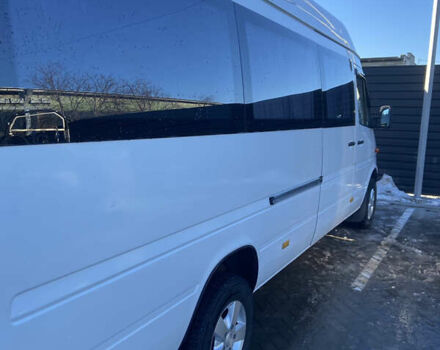 Белый Мерседес Sprinter, объемом двигателя 2.69 л и пробегом 600 тыс. км за 9400 $, фото 7 на Automoto.ua