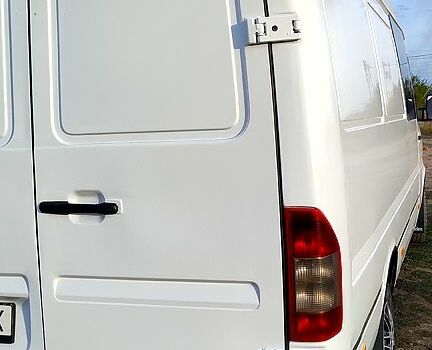 Білий Мерседес Sprinter, об'ємом двигуна 2.2 л та пробігом 0 тис. км за 10000 $, фото 5 на Automoto.ua
