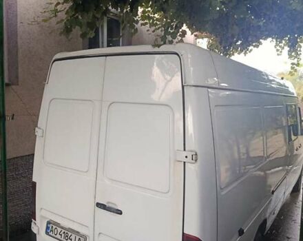 Белый Мерседес Sprinter, объемом двигателя 0 л и пробегом 390 тыс. км за 8000 $, фото 1 на Automoto.ua