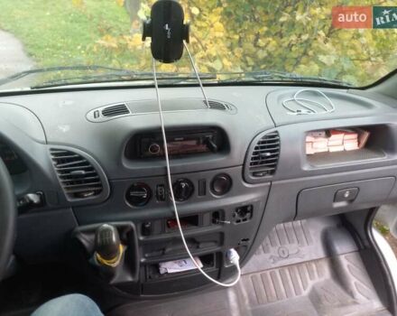 Мерседес Sprinter 2005 у Житомирі на Automoto.ua Білий Мерседес Sprinter, об'ємом двигуна 2.2 л та пробігом 510 тис. км за 6500 $, фото 6 на Automoto.ua