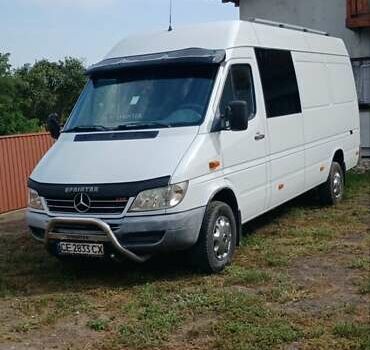 Белый Мерседес Sprinter, объемом двигателя 2.69 л и пробегом 500 тыс. км за 9799 $, фото 1 на Automoto.ua