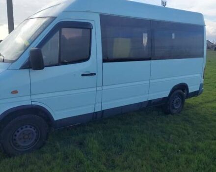 Белый Мерседес Sprinter, объемом двигателя 2.19 л и пробегом 580 тыс. км за 8600 $, фото 2 на Automoto.ua
