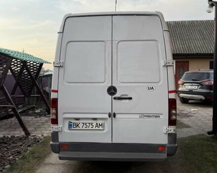 Белый Мерседес Sprinter, объемом двигателя 2.2 л и пробегом 445 тыс. км за 10800 $, фото 9 на Automoto.ua