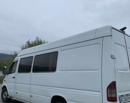 Белый Мерседес Sprinter, объемом двигателя 2.7 л и пробегом 600 тыс. км за 8500 $, фото 3 на Automoto.ua