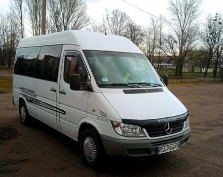 Белый Мерседес Sprinter, объемом двигателя 2.2 л и пробегом 262 тыс. км за 10600 $, фото 2 на Automoto.ua