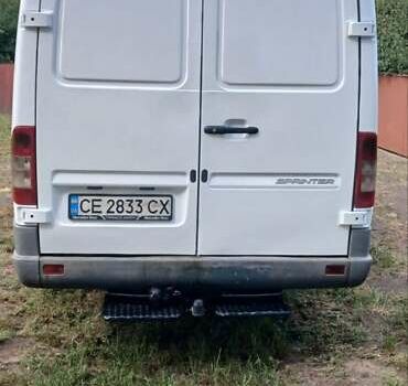 Белый Мерседес Sprinter, объемом двигателя 2.69 л и пробегом 500 тыс. км за 9799 $, фото 12 на Automoto.ua