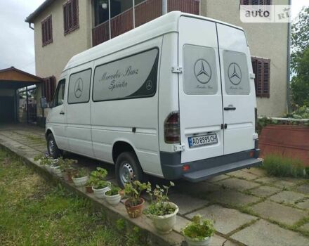 Белый Мерседес Sprinter, объемом двигателя 2.15 л и пробегом 475 тыс. км за 8600 $, фото 2 на Automoto.ua