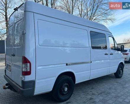 Белый Мерседес Sprinter, объемом двигателя 2.1 л и пробегом 320 тыс. км за 8600 $, фото 5 на Automoto.ua