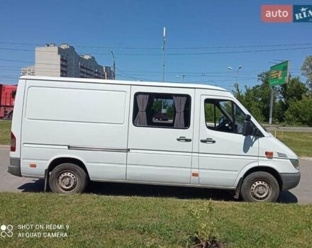 Белый Мерседес Sprinter, объемом двигателя 2.1 л и пробегом 311 тыс. км за 7900 $, фото 3 на Automoto.ua