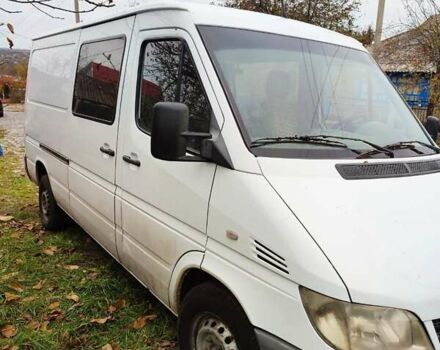 Белый Мерседес Sprinter, объемом двигателя 2.3 л и пробегом 183 тыс. км за 8555 $, фото 3 на Automoto.ua