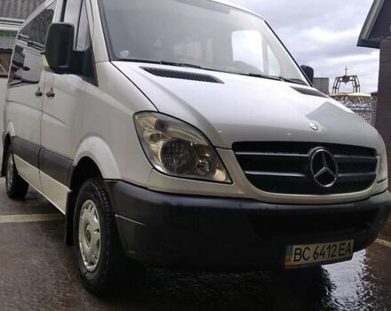 Белый Мерседес Sprinter, объемом двигателя 2.1 л и пробегом 465 тыс. км за 9781 $, фото 3 на Automoto.ua