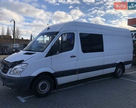 Белый Мерседес Sprinter, объемом двигателя 2.2 л и пробегом 436 тыс. км за 18500 $, фото 2 на Automoto.ua