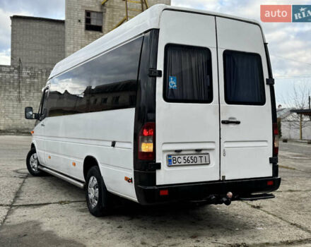 Белый Мерседес Sprinter, объемом двигателя 2.7 л и пробегом 450 тыс. км за 9700 $, фото 3 на Automoto.ua