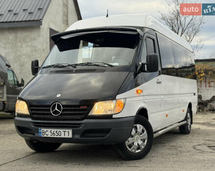 Белый Мерседес Sprinter, объемом двигателя 2.7 л и пробегом 450 тыс. км за 9700 $, фото 5 на Automoto.ua