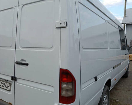 Белый Мерседес Sprinter, объемом двигателя 2.7 л и пробегом 500 тыс. км за 11000 $, фото 4 на Automoto.ua