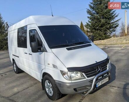 Белый Мерседес Sprinter, объемом двигателя 2.2 л и пробегом 690 тыс. км за 10700 $, фото 4 на Automoto.ua