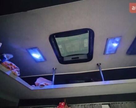 Белый Мерседес Sprinter, объемом двигателя 2.2 л и пробегом 200 тыс. км за 9800 $, фото 17 на Automoto.ua