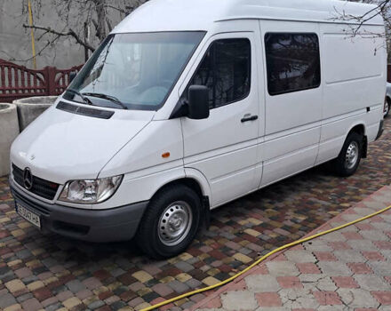 Белый Мерседес Sprinter, объемом двигателя 2.1 л и пробегом 340 тыс. км за 10800 $, фото 2 на Automoto.ua