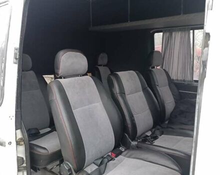 Белый Мерседес Sprinter, объемом двигателя 0 л и пробегом 500 тыс. км за 11200 $, фото 4 на Automoto.ua