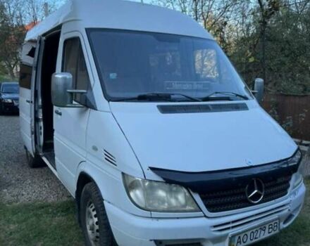 Белый Мерседес Sprinter, объемом двигателя 0 л и пробегом 295 тыс. км за 7800 $, фото 2 на Automoto.ua
