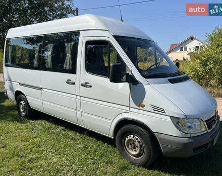 Белый Мерседес Sprinter, объемом двигателя 2.2 л и пробегом 268 тыс. км за 9900 $, фото 3 на Automoto.ua