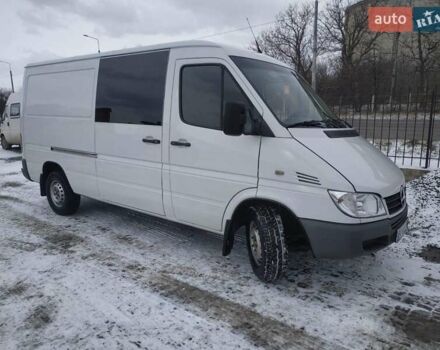 Белый Мерседес Sprinter, объемом двигателя 0 л и пробегом 700 тыс. км за 10000 $, фото 1 на Automoto.ua