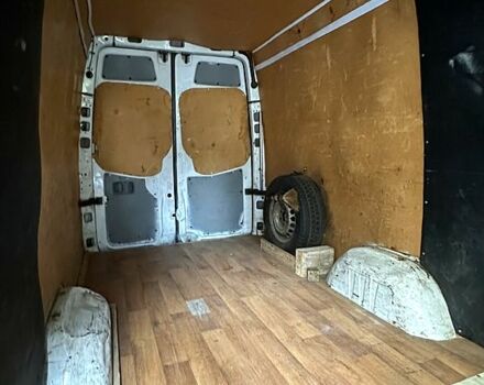 Белый Мерседес Sprinter, объемом двигателя 2.2 л и пробегом 370 тыс. км за 13000 $, фото 6 на Automoto.ua