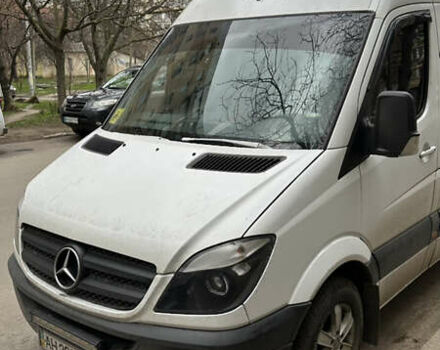 Белый Мерседес Sprinter, объемом двигателя 2.2 л и пробегом 335 тыс. км за 10500 $, фото 1 на Automoto.ua