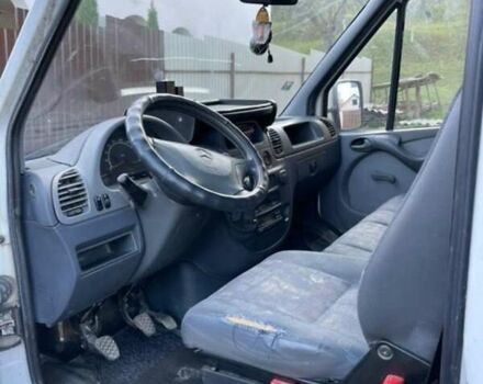 Белый Мерседес Sprinter, объемом двигателя 0 л и пробегом 295 тыс. км за 7800 $, фото 9 на Automoto.ua