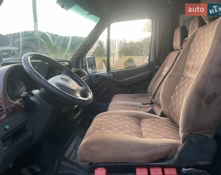 Белый Мерседес Sprinter, объемом двигателя 2.15 л и пробегом 500 тыс. км за 7500 $, фото 9 на Automoto.ua