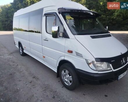 Белый Мерседес Sprinter, объемом двигателя 2.1 л и пробегом 530 тыс. км за 11800 $, фото 1 на Automoto.ua