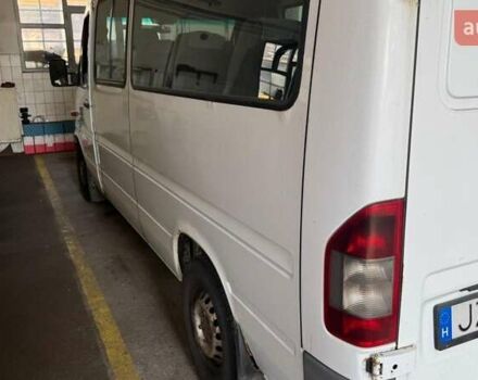 Белый Мерседес Sprinter, объемом двигателя 2.2 л и пробегом 697 тыс. км за 4666 $, фото 3 на Automoto.ua