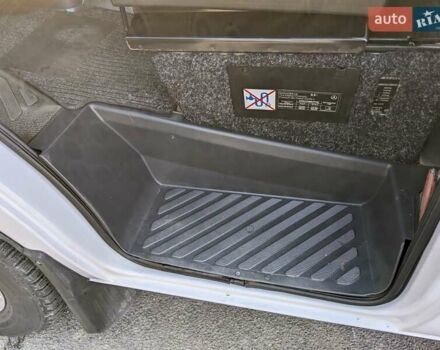 Белый Мерседес Sprinter, объемом двигателя 2.2 л и пробегом 690 тыс. км за 10700 $, фото 24 на Automoto.ua