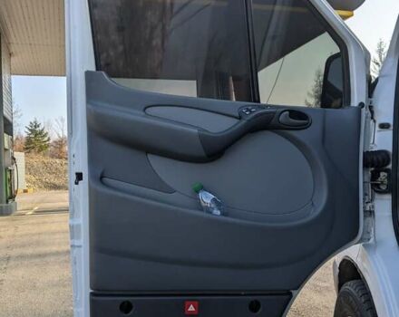 Белый Мерседес Sprinter, объемом двигателя 2.2 л и пробегом 690 тыс. км за 10700 $, фото 25 на Automoto.ua