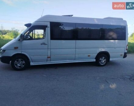 Белый Мерседес Sprinter, объемом двигателя 2.1 л и пробегом 530 тыс. км за 11800 $, фото 8 на Automoto.ua